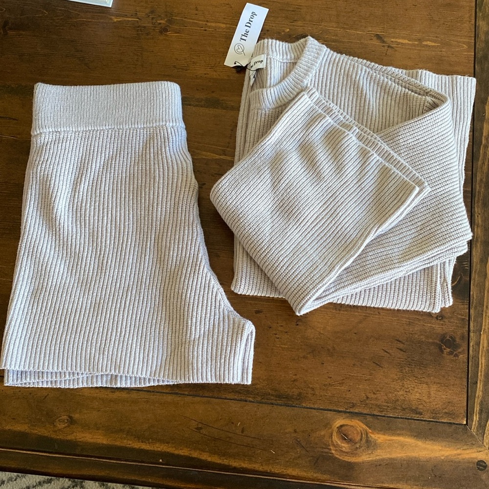 The Drop Beige Lounge Set